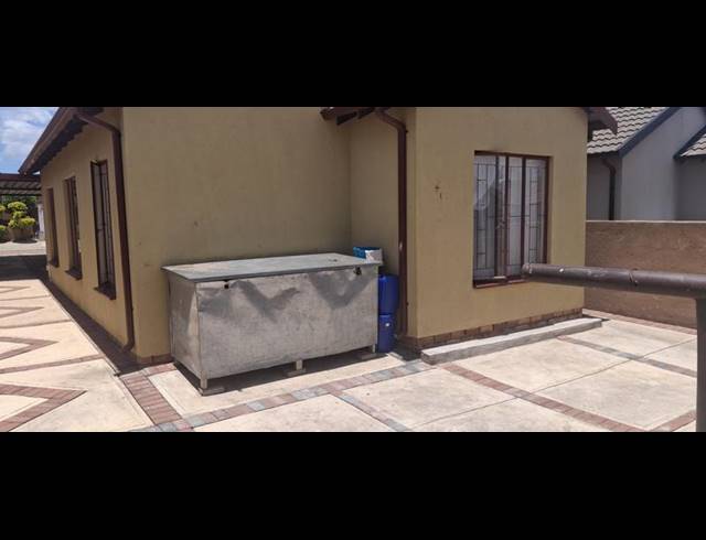 3 BEDROOM HOUSE FOR SALE IN SOSHANGUVE VV